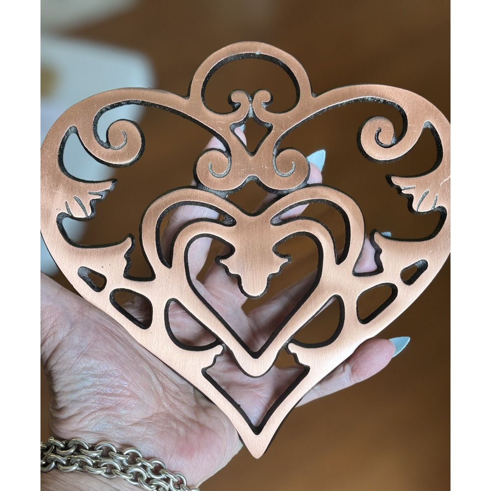 NEW Pampered Chef Round-Up from the Heart 2006 Trivet 2937 Cast Iron Collectible - Picture 6 of 6